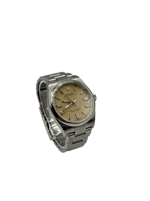 Rolex Oyster Perpetual 126000 Image 2